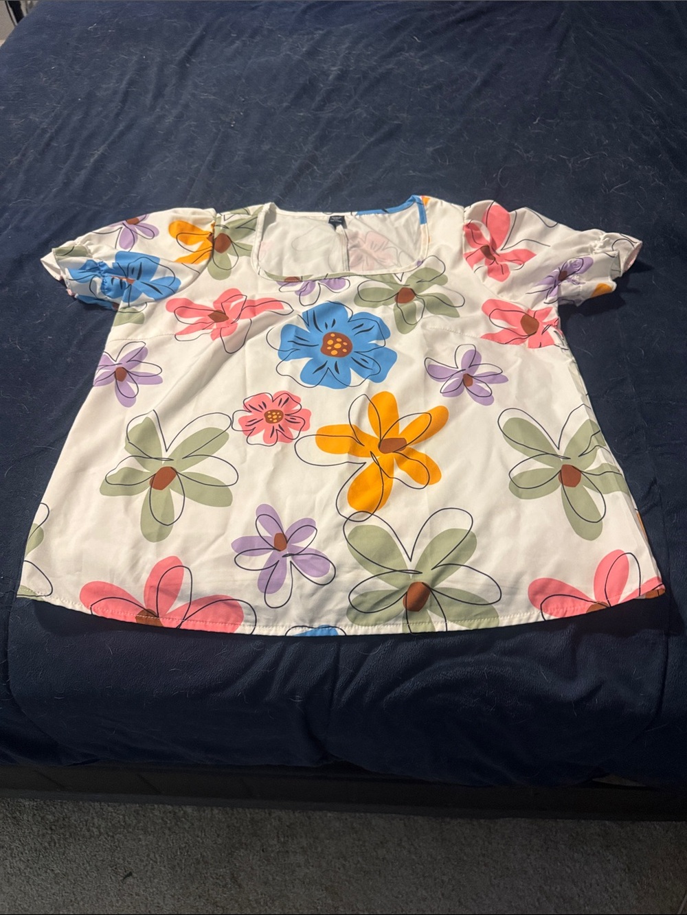 SHEIN White Short Sleeve Floral Square Neck Top